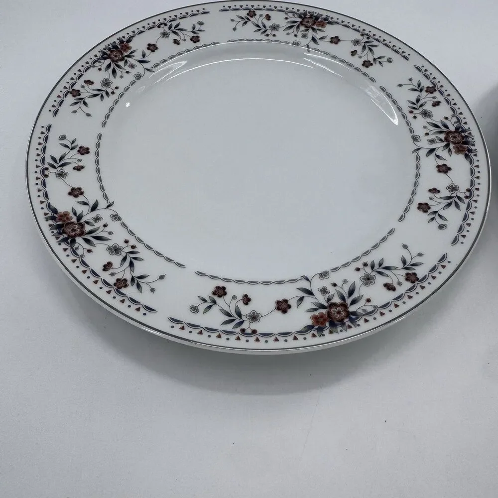 Wade Fine Porcelain China Diane Japan 10 1/4